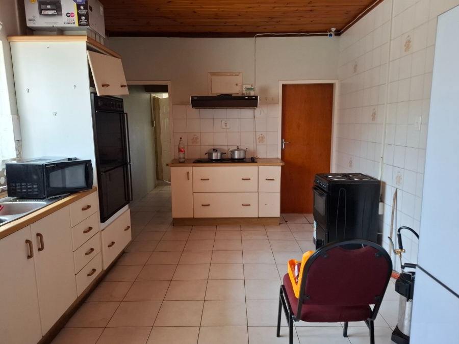 13 Bedroom Property for Sale in Universitas Free State